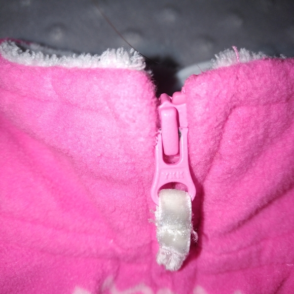 5/$20 Baby girl Carter's vest snowflakes 6 months - Picture 7 of 16